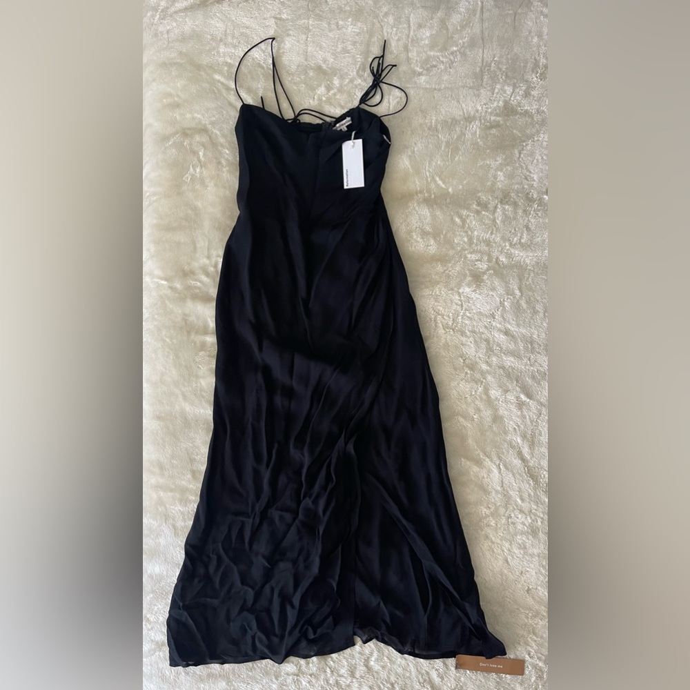 Reformation Kourtney Sleeveless Midi dress in black